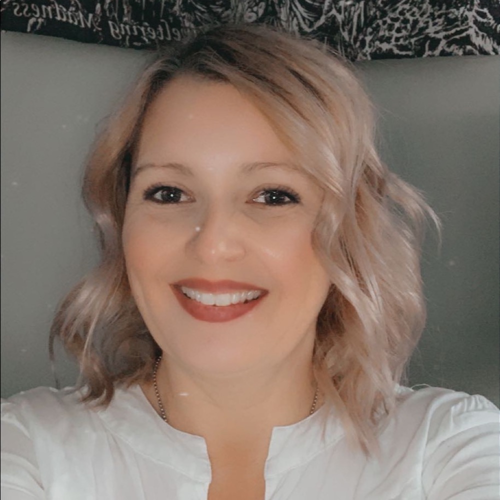Meet your Posher, Jennifer
